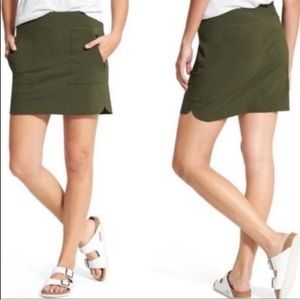 Athleta Chelsea Cargo Skort
